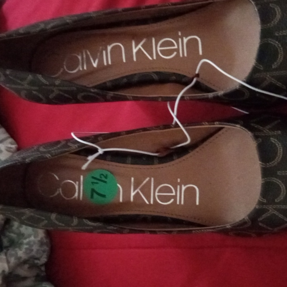 Calvin Klein 71/2 shoes